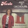 Nicole-Allein-in-Griechenland-An-der-tür-zum-paradies